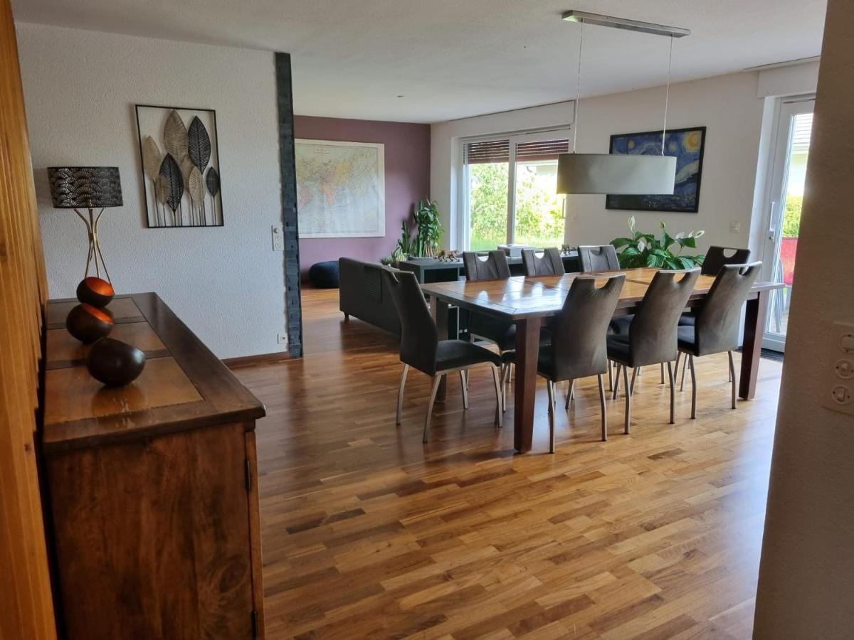 Chambre Lumineuse Dans Une Grande Villa Le Landeron Exteriör bild